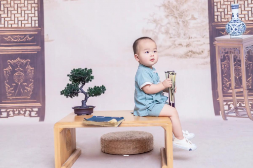 平邑四个月宝宝可以坐着吗